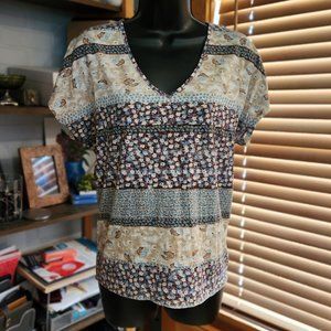 .Mixed Print Top with Lace Back Panel